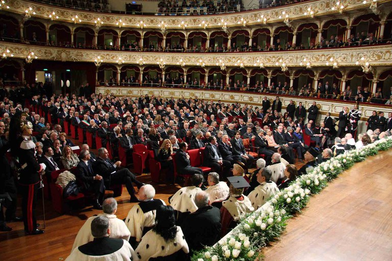 Il teatro Petruzzelli - panoramica