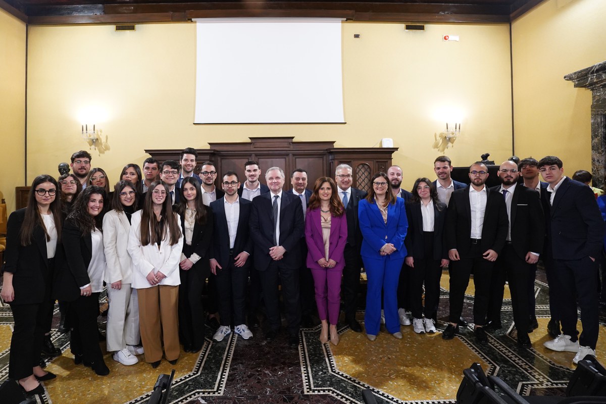 Banca d'Italia - Incontro del Governatore Visco con studenti della LM in EIMF